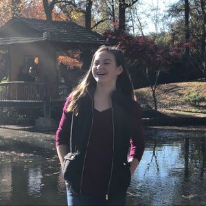 Meet your Posher, Savi